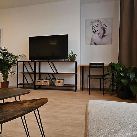 ברטיסלאבה 2 Room Apartment With Terrace, New Building, 413 מראה חיצוני תמונה