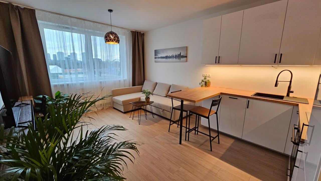 ברטיסלאבה 2 Room Apartment With Terrace, New Building, 413 מראה חיצוני תמונה